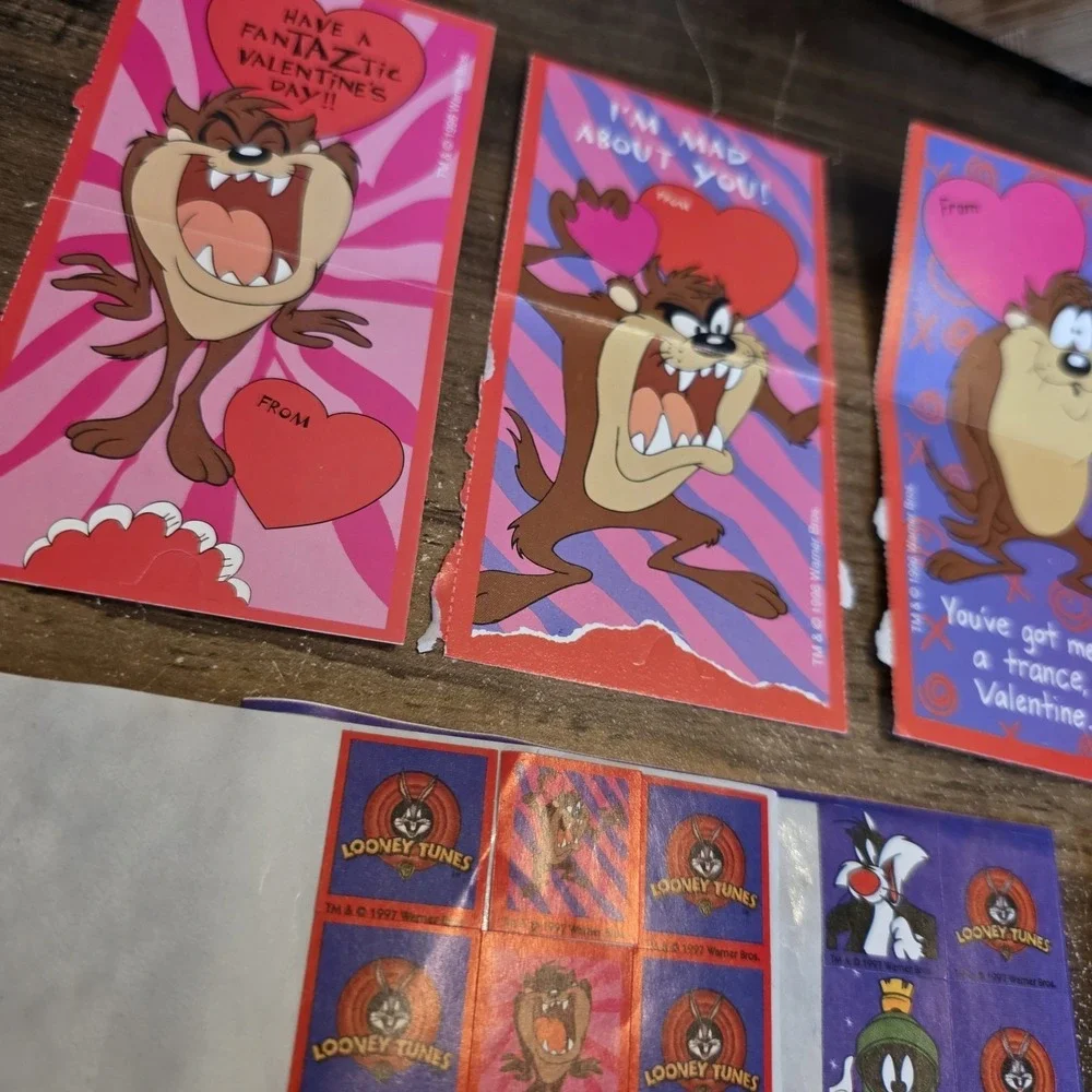 Looney Tunes Tazmanian Devil Valentine's Day Cards & Stickers Lot of 6 Some Used